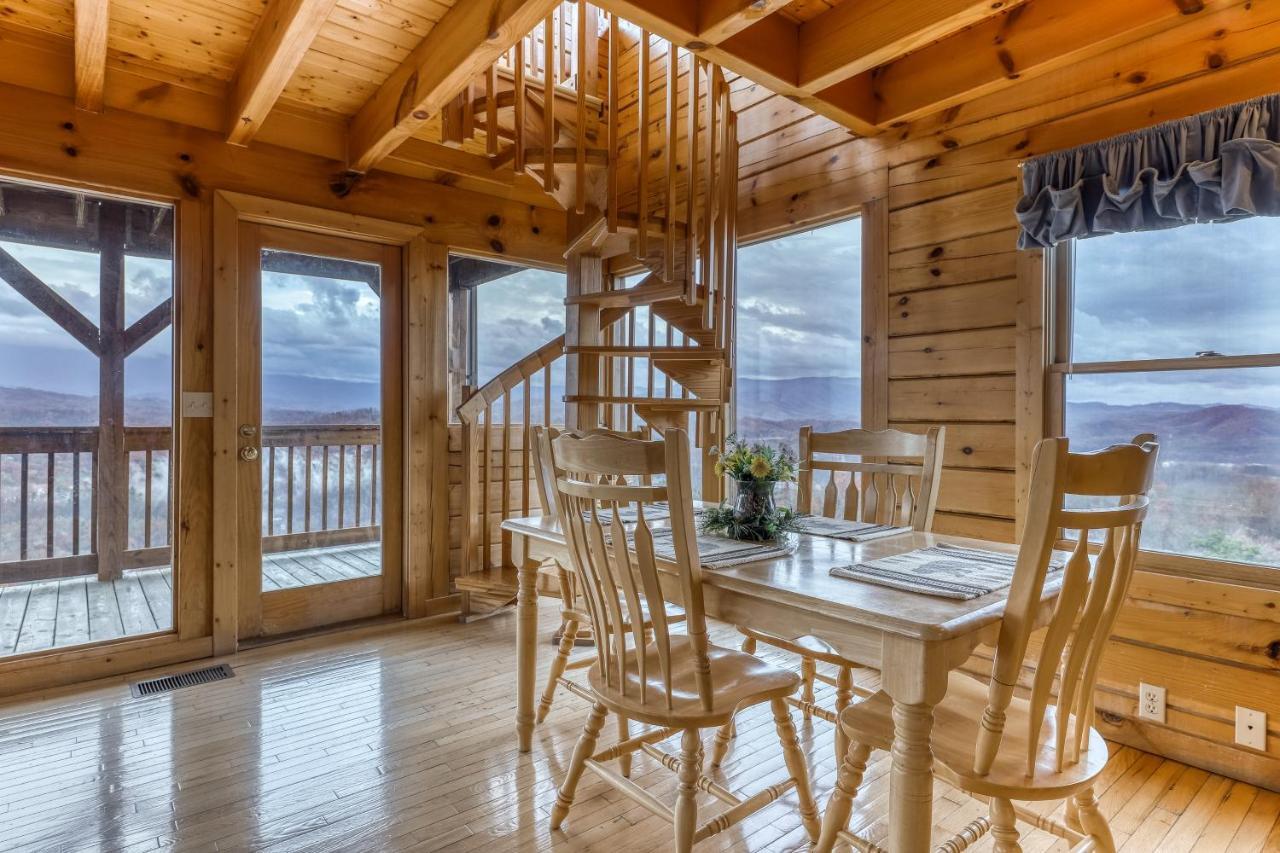 Villa Amidst The Beauty Pigeon Forge Exterior foto