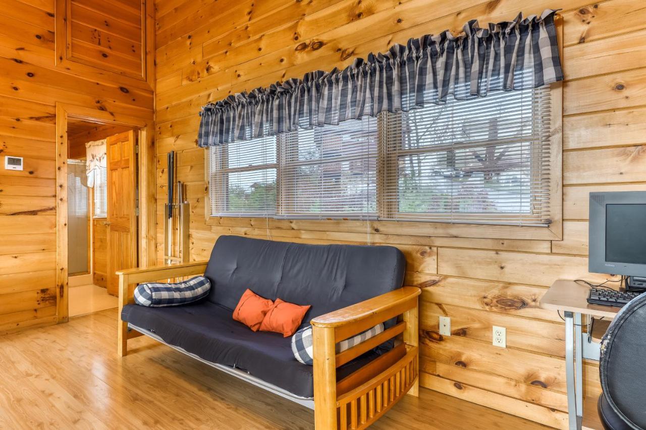 Villa Amidst The Beauty Pigeon Forge Exterior foto
